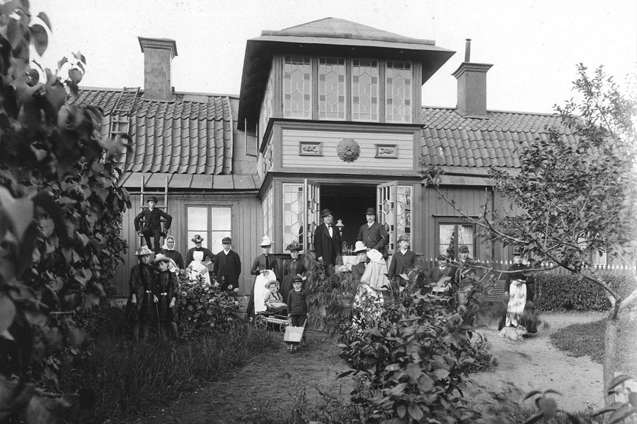 Tenngjutaregården runt sekelskiftet 1900.